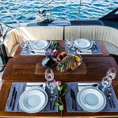 Boat Aiolis
